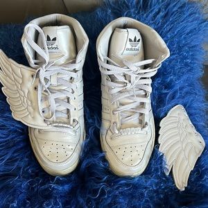 Adidas Jeremy Scott glow in the dark